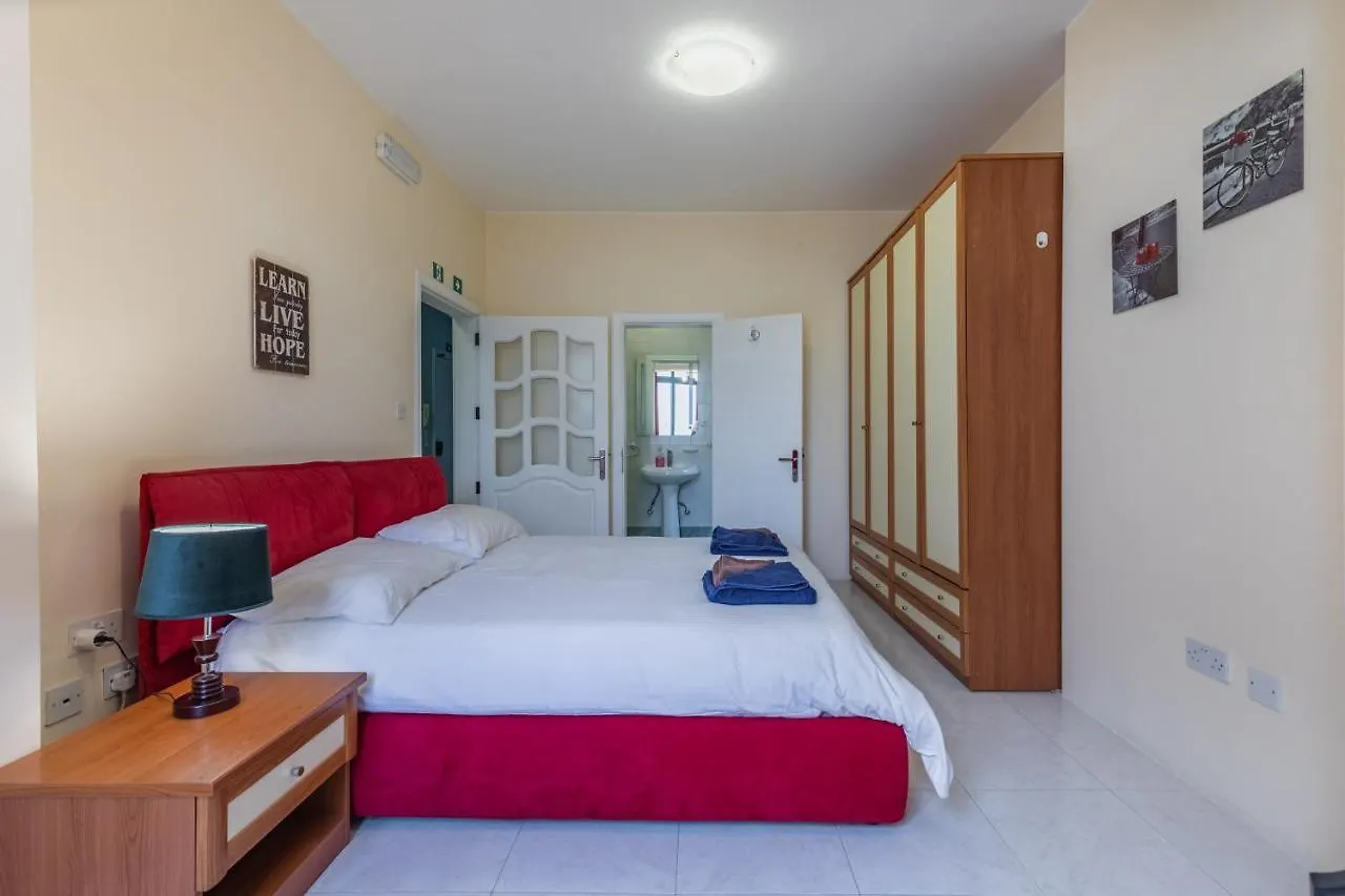 Fantastic 3 Bedroom Duplex Penthouse With Terrace Sliema Malta