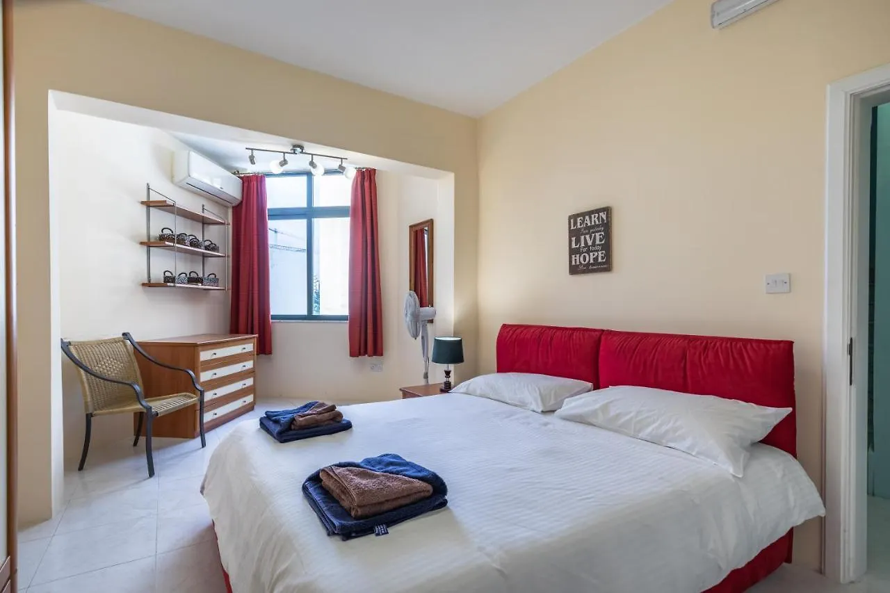 Fantastic 3 Bedroom Duplex Penthouse With Terrace Sliema 0*,  Malta