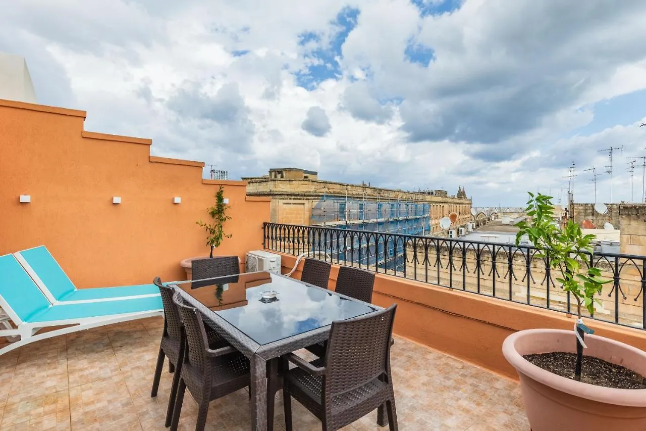 Fantastic 3 Bedroom Duplex Penthouse With Terrace Sliema Apartment