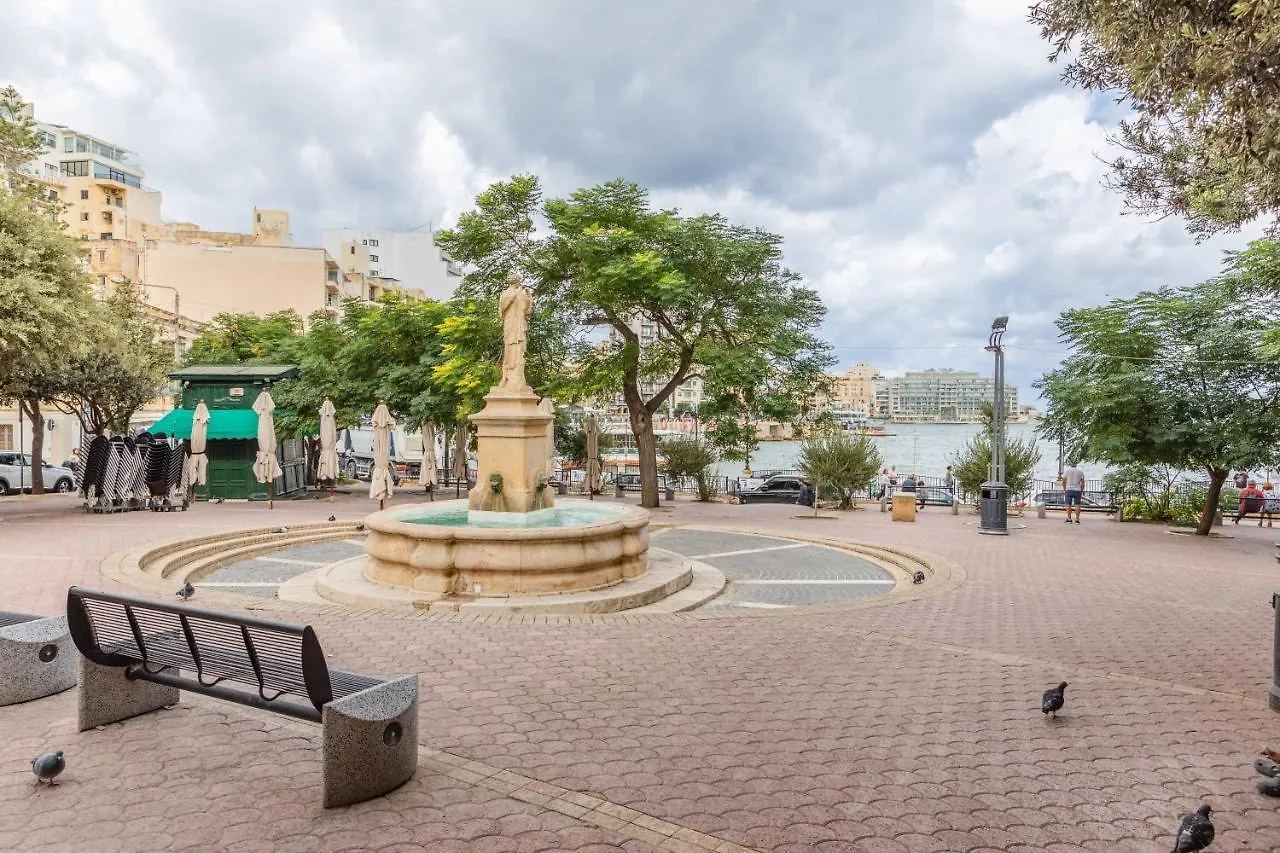 Fantastic 3 Bedroom Duplex Penthouse With Terrace Sliema Apartment