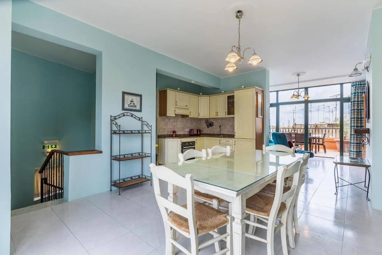 Fantastic 3 Bedroom Duplex Penthouse With Terrace Sliema Apartment